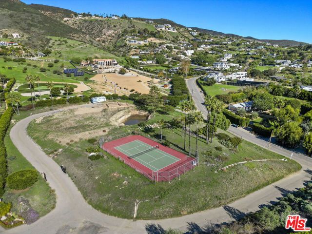 5909 Philip Avenue, Malibu, CA 90265