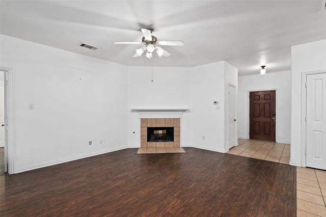 2121 Castle Creek Drive, Little Elm, TX 75068