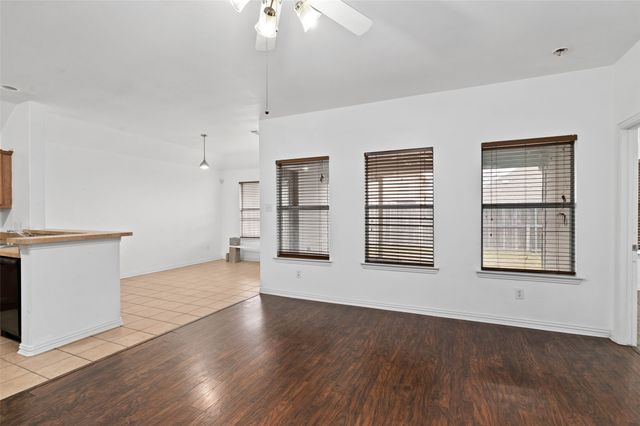 2121 Castle Creek Drive, Little Elm, TX 75068