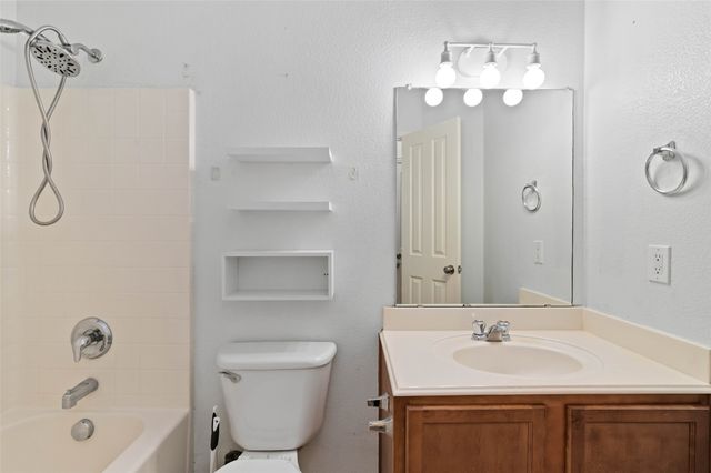 2121 Castle Creek Drive, Little Elm, TX 75068