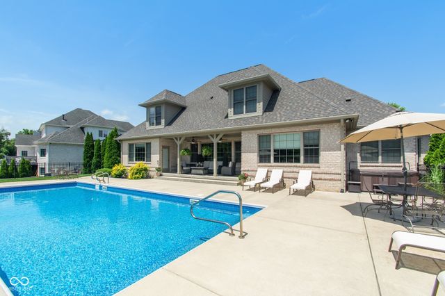 2350 Waterside Circle, Avon, IN 46123