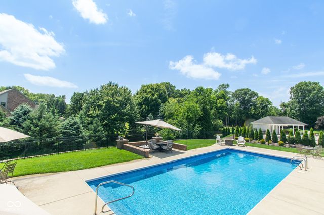 2350 Waterside Circle, Avon, IN 46123