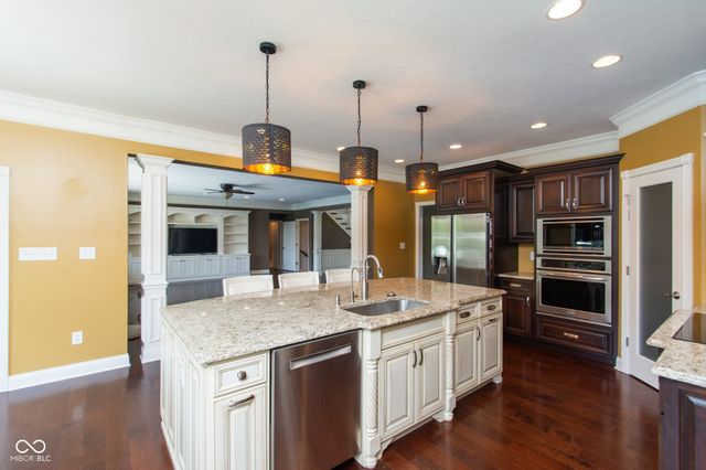 2350 Waterside Circle, Avon, IN 46123