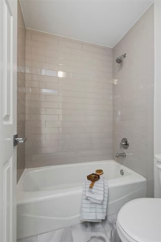 810 Herdsman Drive, Houston, TX 77079