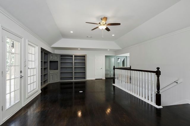810 Herdsman Drive, Houston, TX 77079
