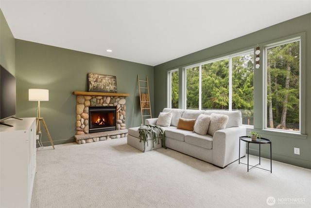 14720 NW Arabian Way, Seabeck, WA 98380