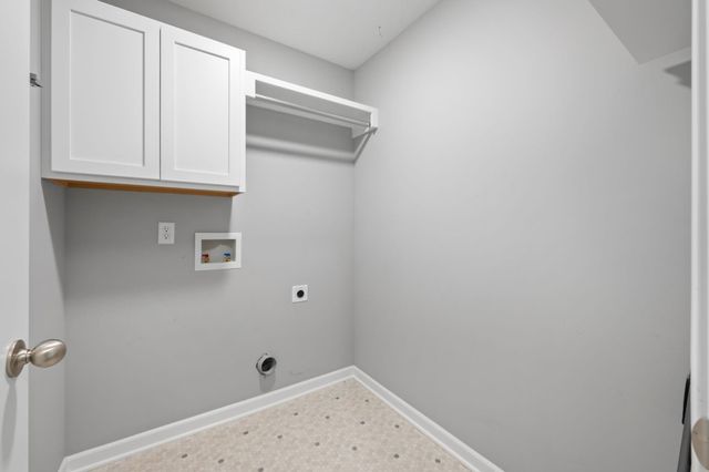 801 Bellows St, Derby, KS 67037