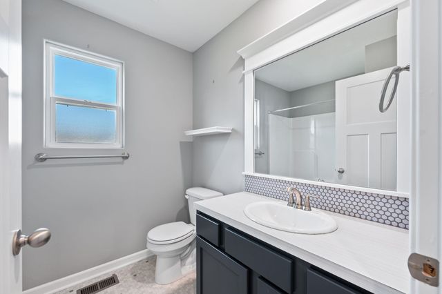 801 Bellows St, Derby, KS 67037