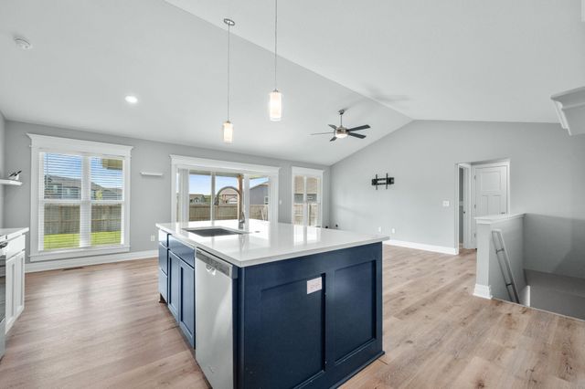 801 Bellows St, Derby, KS 67037