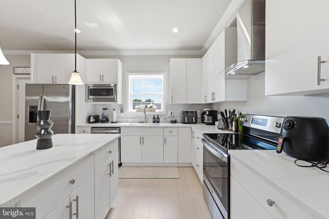 1433 HOWARD RD SE, Washington, DC 20020