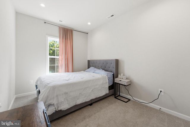 1433 HOWARD RD SE, Washington, DC 20020