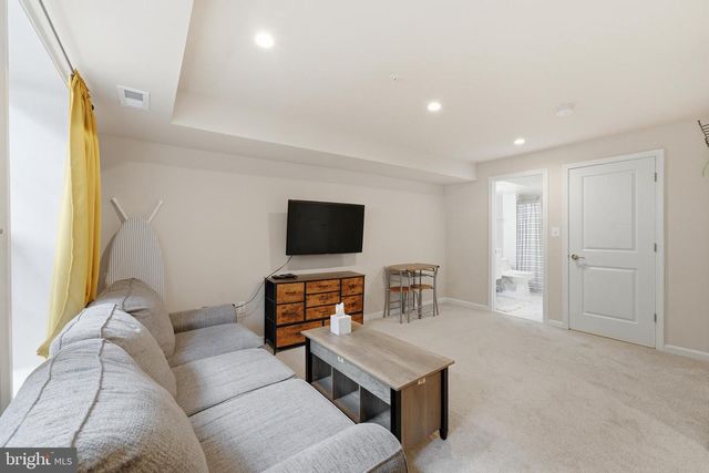 1433 HOWARD RD SE, Washington, DC 20020