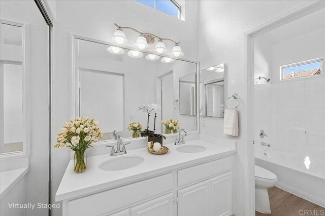 1275 Natoma Way Way B, Oceanside, CA 92057