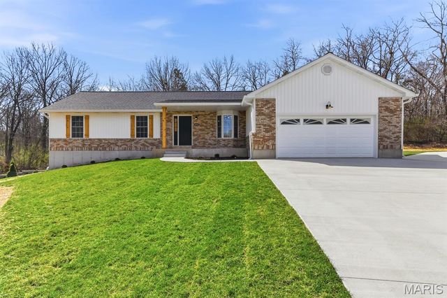 2952 Chris Drive, Villa Ridge, MO 63089