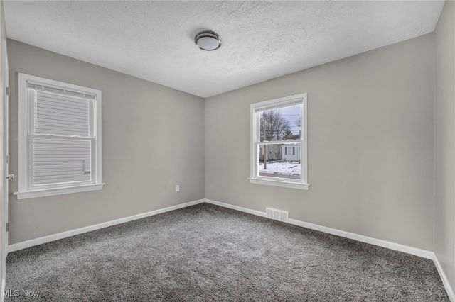 1677 Mapledale Road, Wickliffe, OH 44092