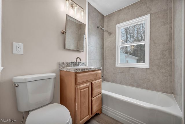 1677 Mapledale Road, Wickliffe, OH 44092