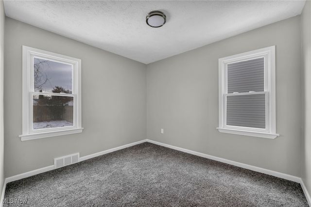 1677 Mapledale Road, Wickliffe, OH 44092