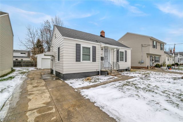 1677 Mapledale Road, Wickliffe, OH 44092