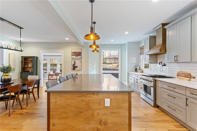 1704 Barrington Circle, Marietta, GA 30062