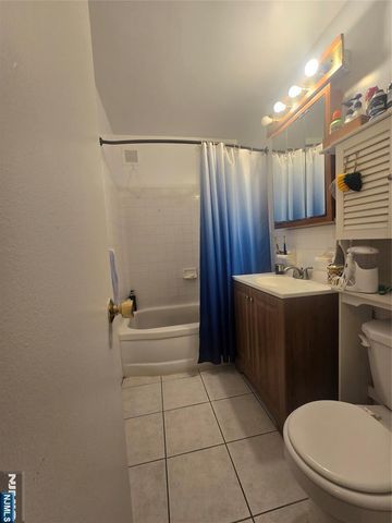 2352 Linwood Avenue 4H, Fort Lee, NJ 07024