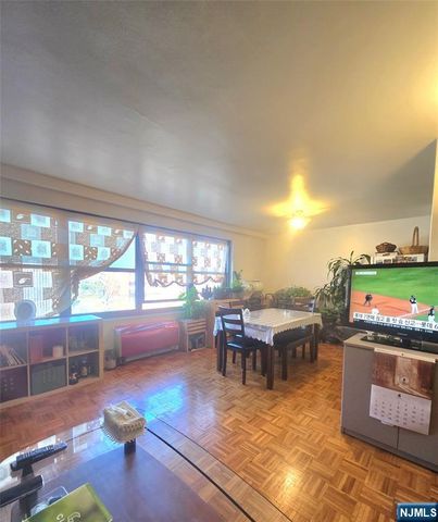 2352 Linwood Avenue 4H, Fort Lee, NJ 07024