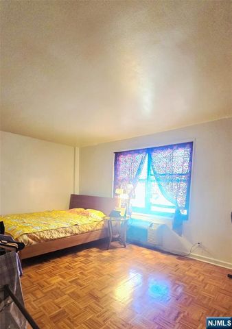 2352 Linwood Avenue 4H, Fort Lee, NJ 07024