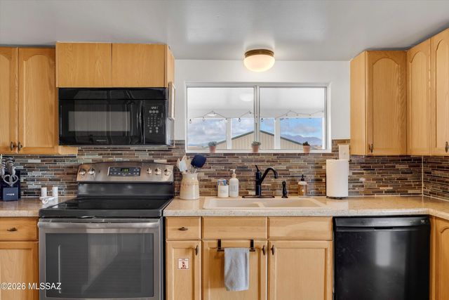 419 Elgin Road, Elgin, AZ 85611