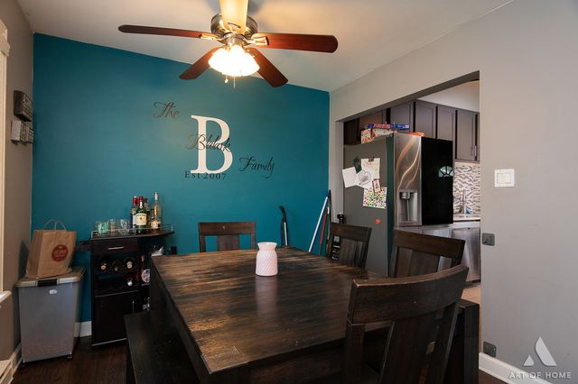 18W101 Standish Lane, Villa Park, IL 60181