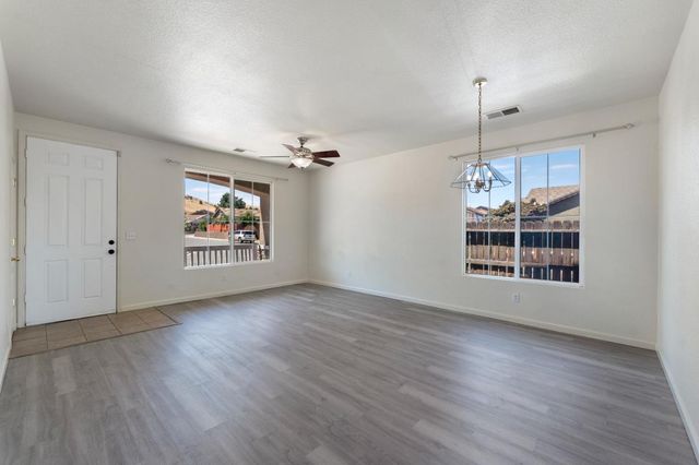 3 Mill Springs Court, Pittsburg, CA 94565