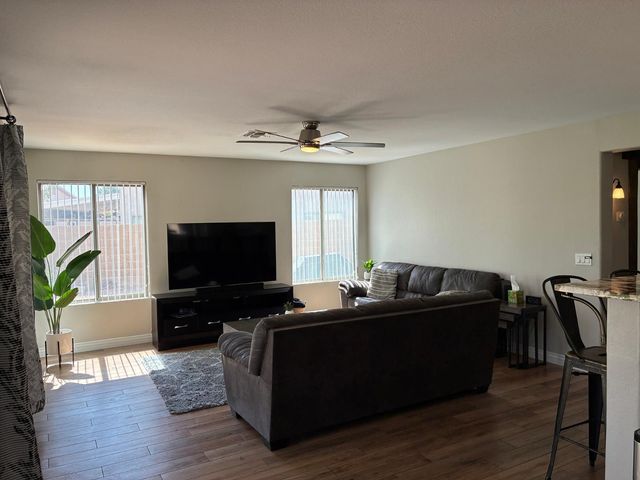 13717 N 80th Avenue, Peoria, AZ 85381