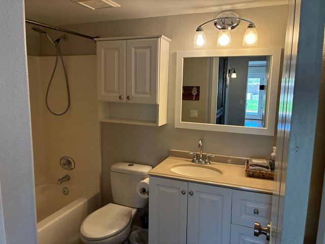 13717 N 80th Avenue, Peoria, AZ 85381