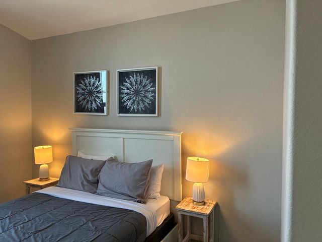 13717 N 80th Avenue, Peoria, AZ 85381