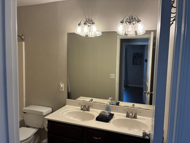 13717 N 80th Avenue, Peoria, AZ 85381