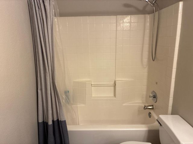 13717 N 80th Avenue, Peoria, AZ 85381