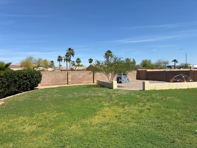 13717 N 80th Avenue, Peoria, AZ 85381
