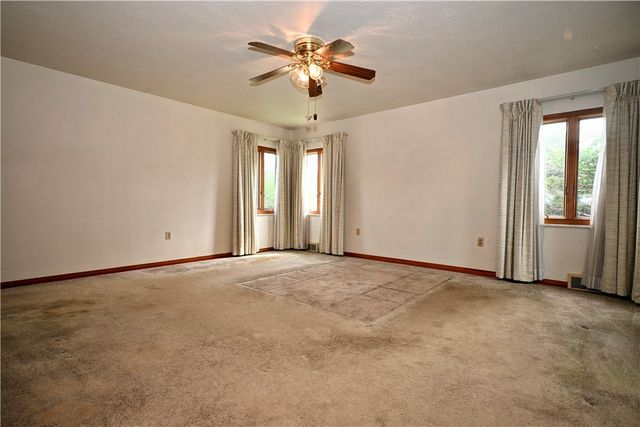 3512 Highland Ave, Finleyville, PA 15332