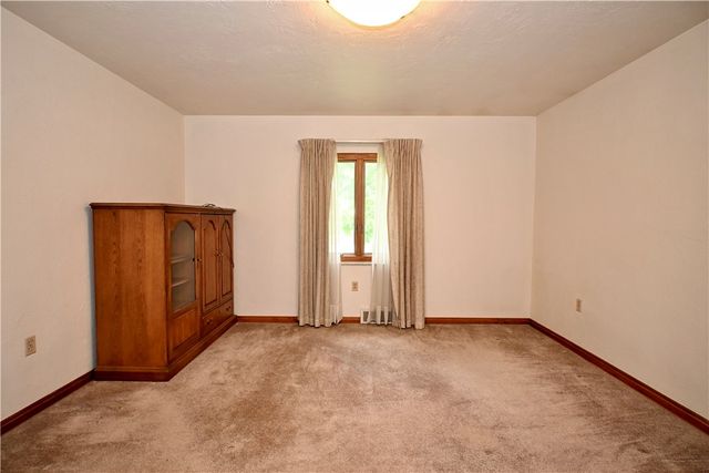 3512 Highland Ave, Finleyville, PA 15332