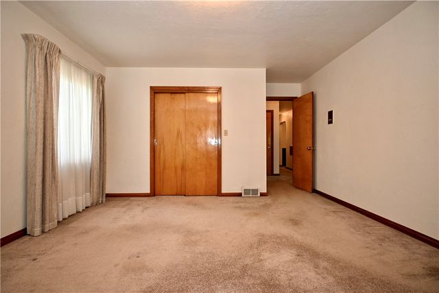 3512 Highland Ave, Finleyville, PA 15332