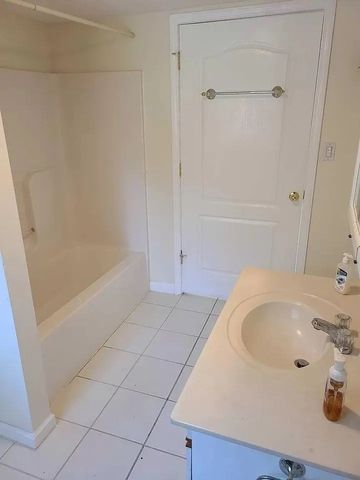 833 Cumberland Dr, Clarksville, TN 37040