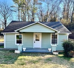 833 Cumberland Dr, Clarksville, TN 37040