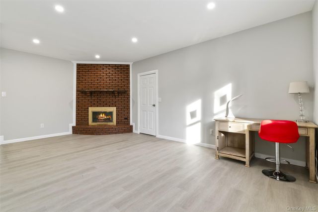 15 Bellaire Drive, Ridge, NY 11961