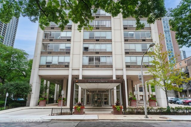 70 W Burton Place 2904F, Chicago, IL 60610