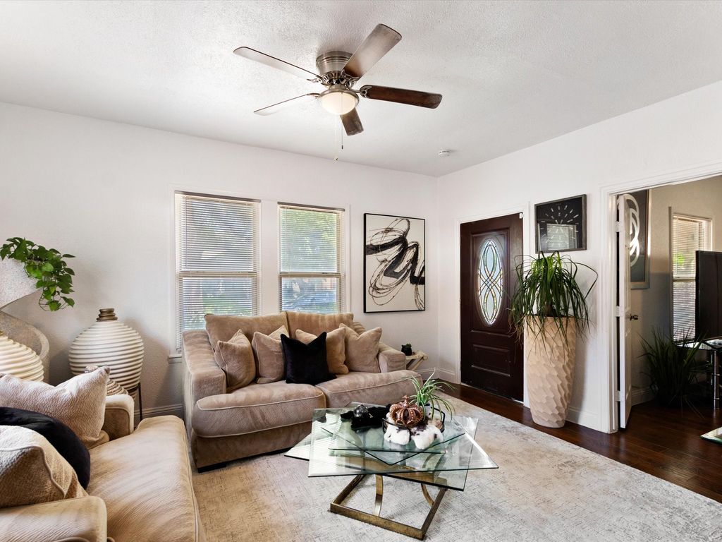 3024 Purington Avenue, Fort Worth, TX 76103 — photo 2