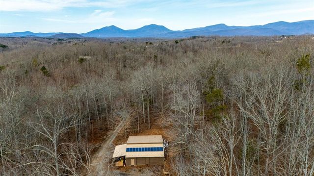8 Lot Cottage Charm, Goode, VA 24556