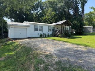 15203 Paradise Cove Drive, Willis, TX 77318