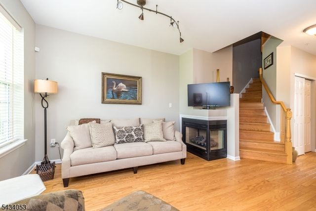 1274 Fairview Cir, Lopatcong Twp., NJ 08886