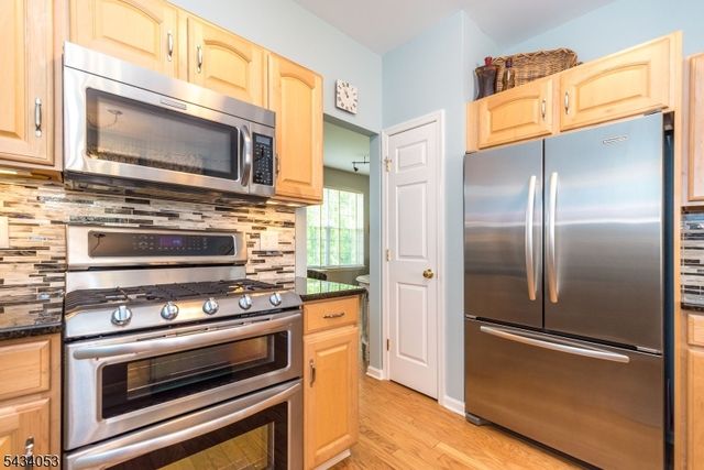 1274 Fairview Cir, Lopatcong Twp., NJ 08886