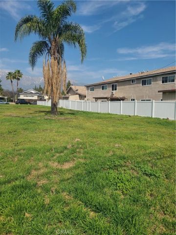 572 West, Upland, CA 91786