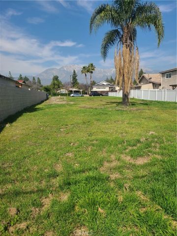 572 West, Upland, CA 91786