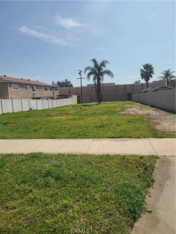 572 West, Upland, CA 91786